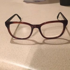 Warby Parker Becker glasses in Amber tortoise